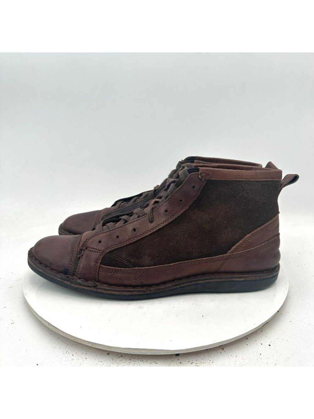 John Varvatos Men Size 9M Brown Leather Suede Cap Toe Lace Up Ankle Chukka Boot